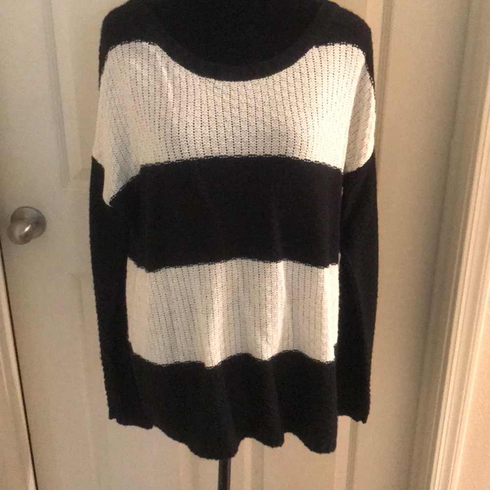 Ladies Sweater